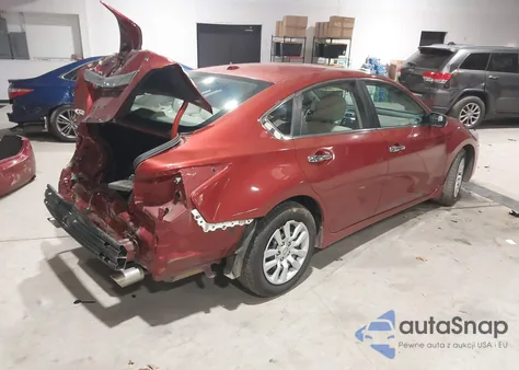 2015 Nissan Altima 2.5 S из США, поврежденный, VIN 1N4AL3AP9FC263626